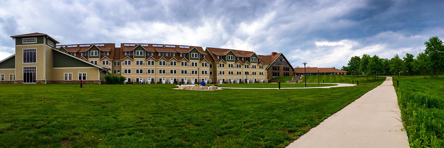 Trails surround the beautiful main lodge at Honey Creek Resort
