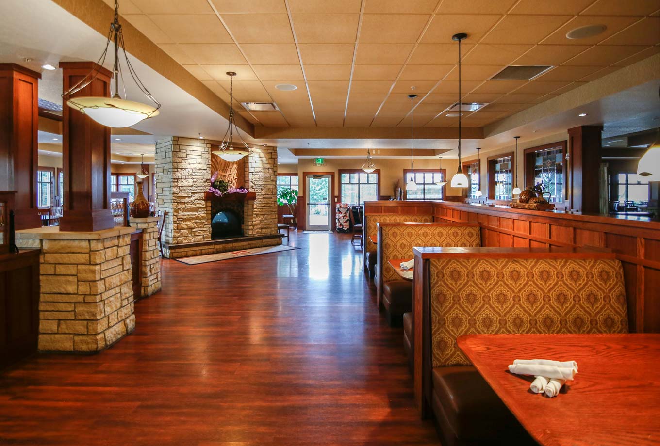 Rathbun Lakeshore Grille restaurant at Honey Creek Resort is open breakfast, lunch, and dinner